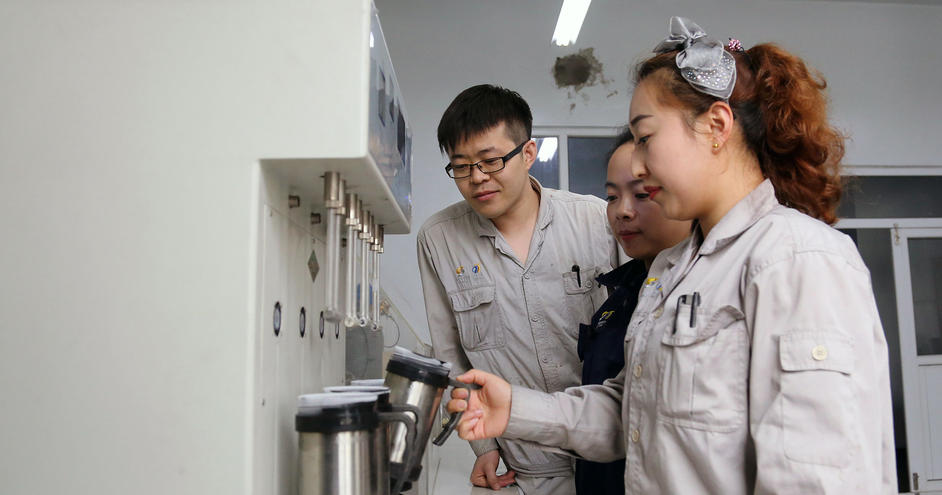 New materials bigger and stronger tens of billions of enterprises